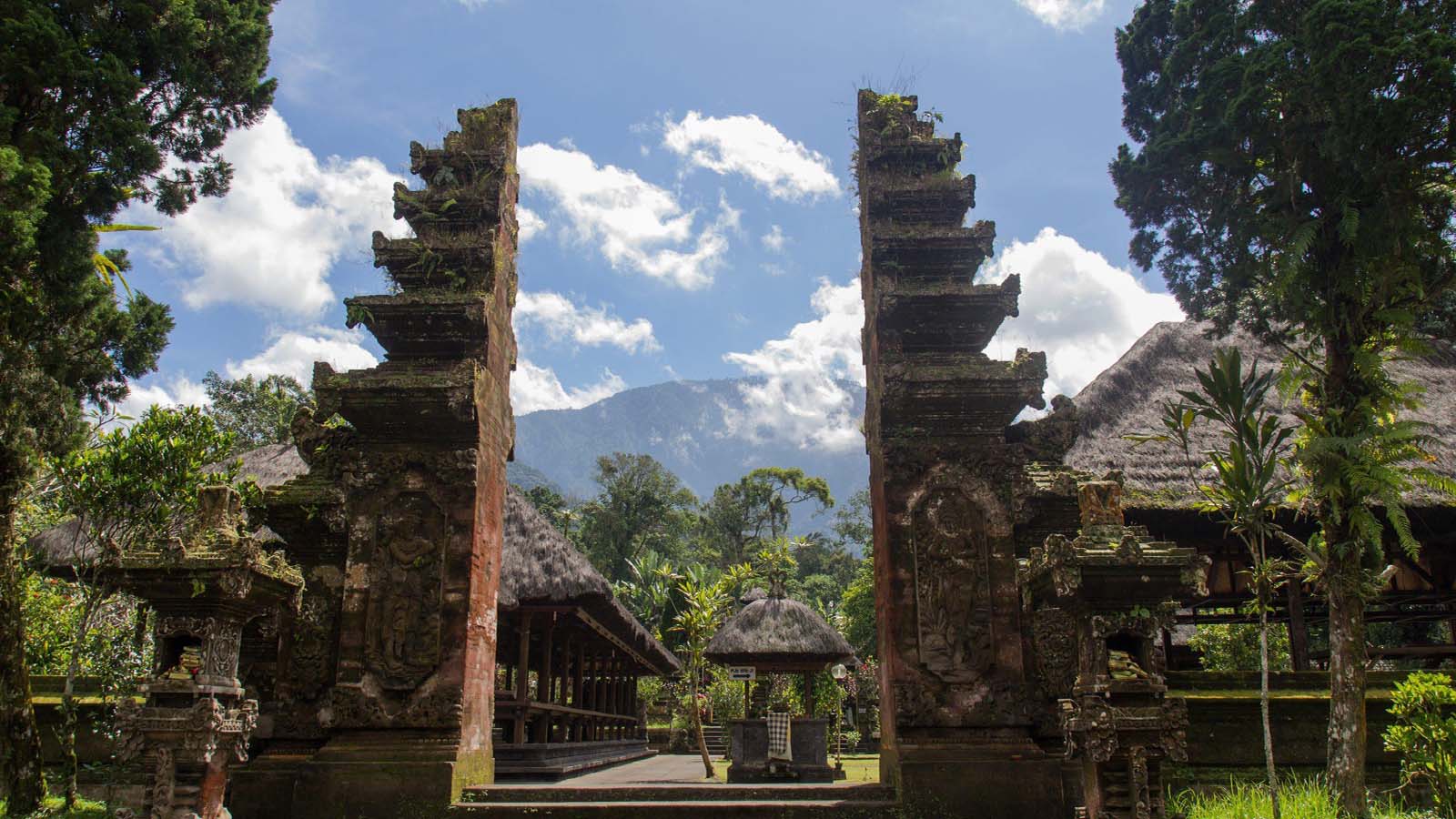 batukaru-temple3-1600X900