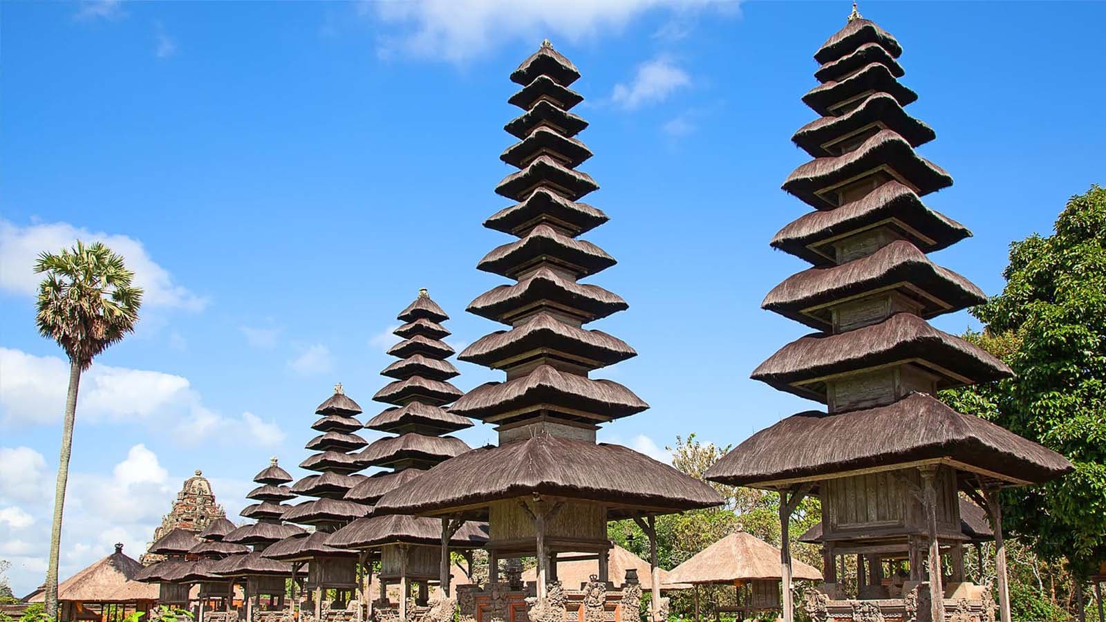taman-ayun-temple2-1600x900