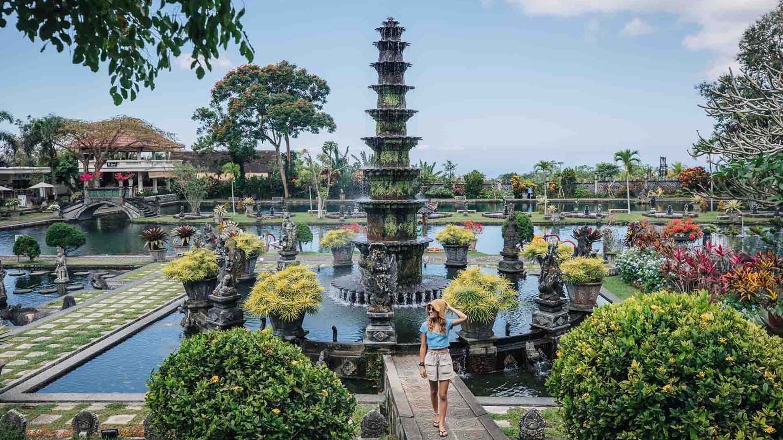 tirta-gangga2-1600x900