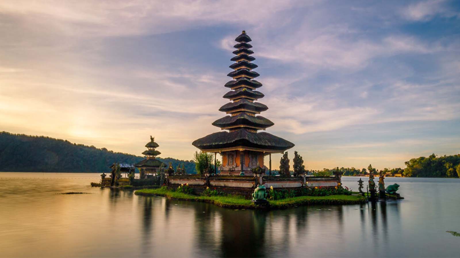 ulun-danu-beratan-temple10-1600x900